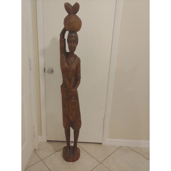 Caribbean wooden statue - Picture 1 of 6